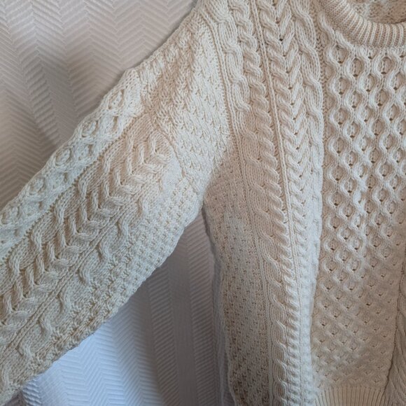 Carraig Donn Irish Wool Sweater Cream Cable Knit Pullover Fisherman Size Medium - Picture 7 of 11
